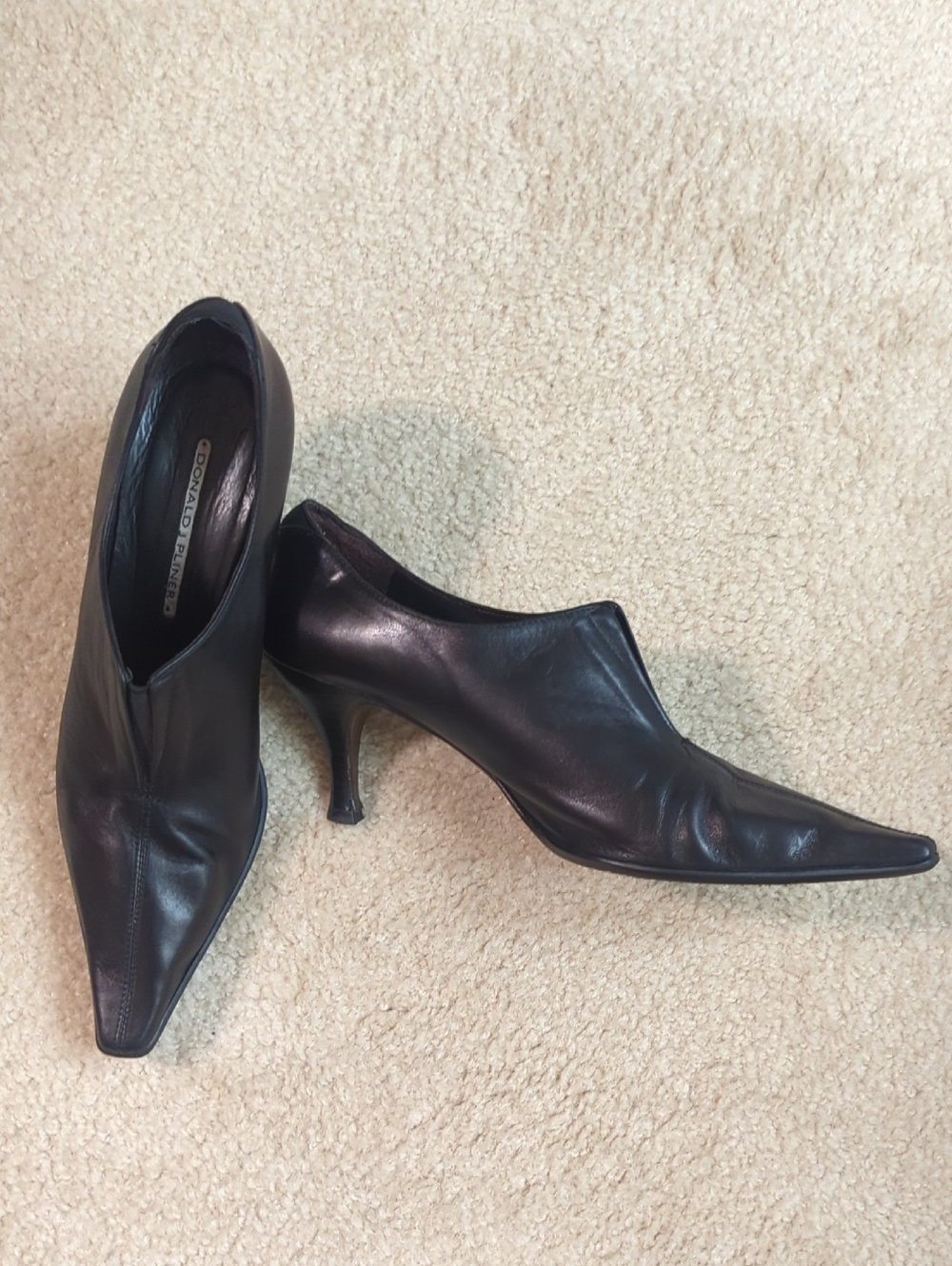 Donald J Pliner Short Boots - Picture 2 of 6